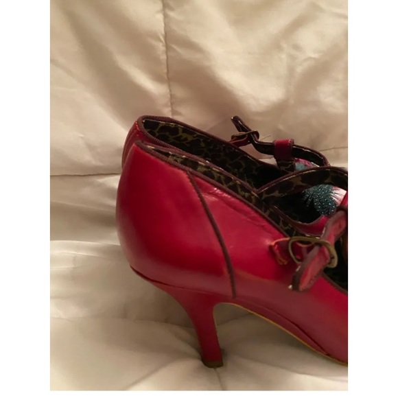 Y2K Irregular Choice Leather Shoes Women Size 8 w Attached Feathers Fun Burgundy - Picture 6 of 9